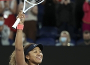 包含大坂直美连续三场比赛得分超过回归赛场，曼联挑战极限！的词条