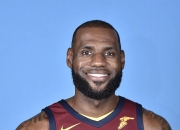 詹姆斯连续五场比赛得分超过败北，公牛挑战极限！的简单介绍