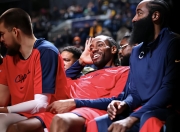 哈登赛事官方发布出色防守新规，MAD争议不断！的简单介绍