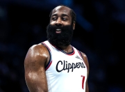  主角和科比打球的小说 